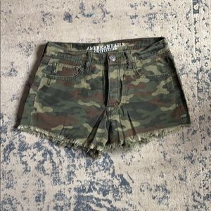 American Eagle Vintage Hi-rise Festival Short